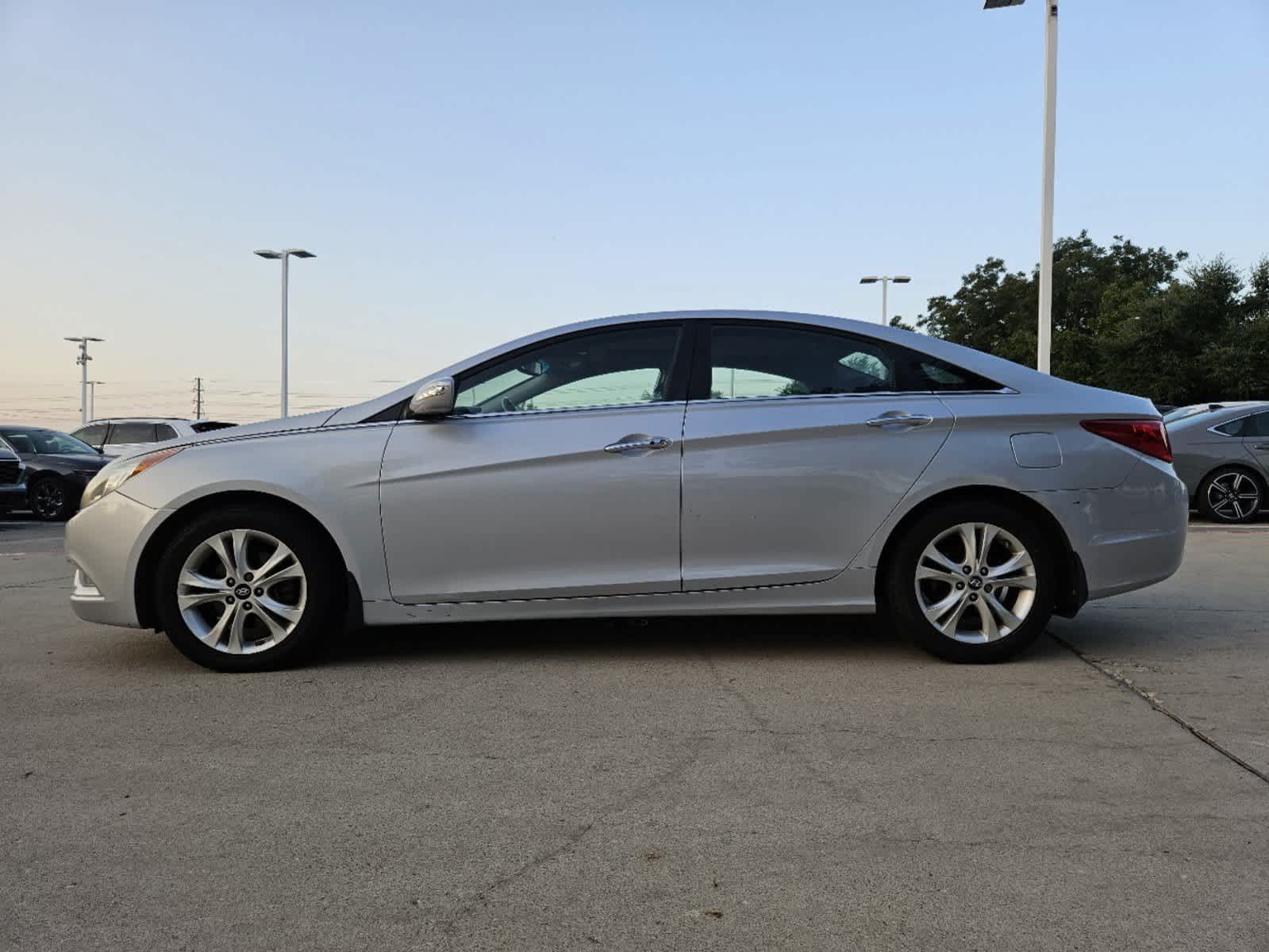 2011 Hyundai Sonata Ltd PZEV 5