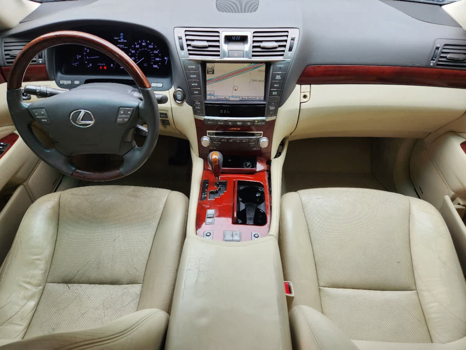 2012 Lexus LS 460  28