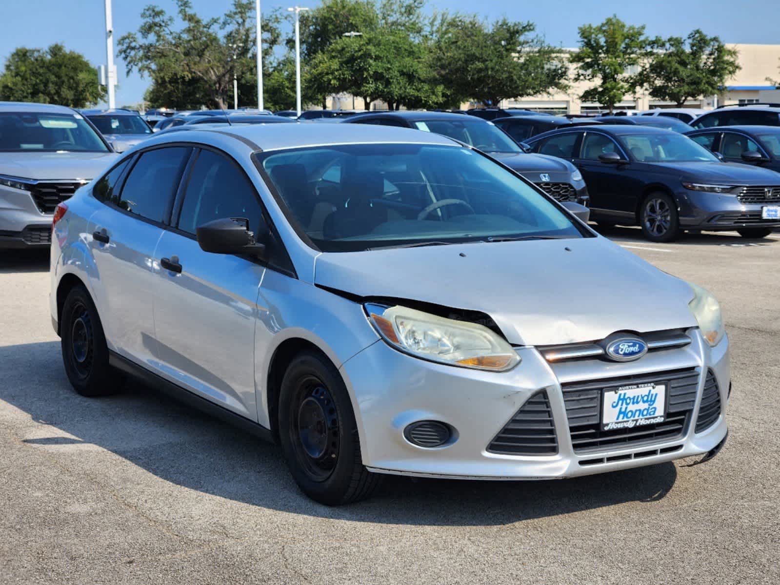 2012 Ford Focus S 5