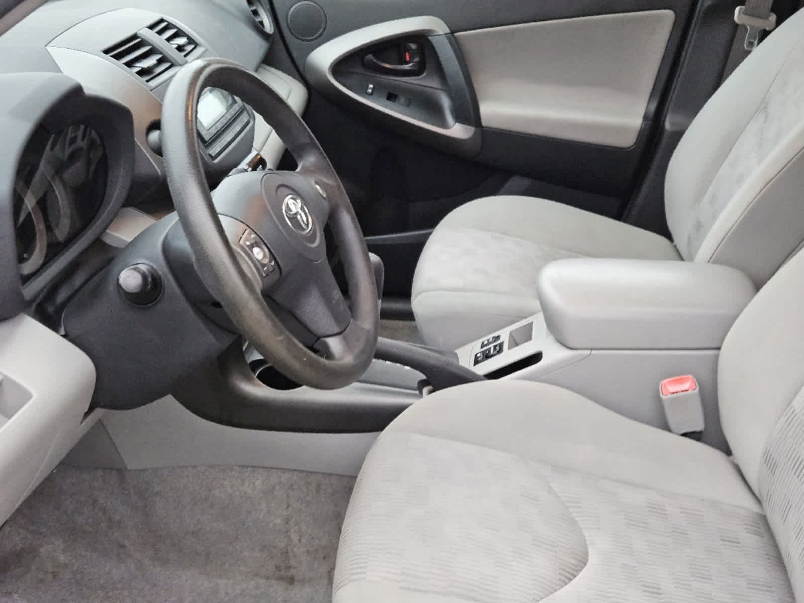 2012 Toyota RAV4 BASE 13