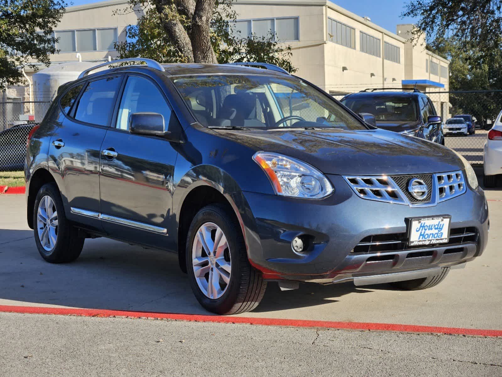 2012 Nissan Rogue SV 4