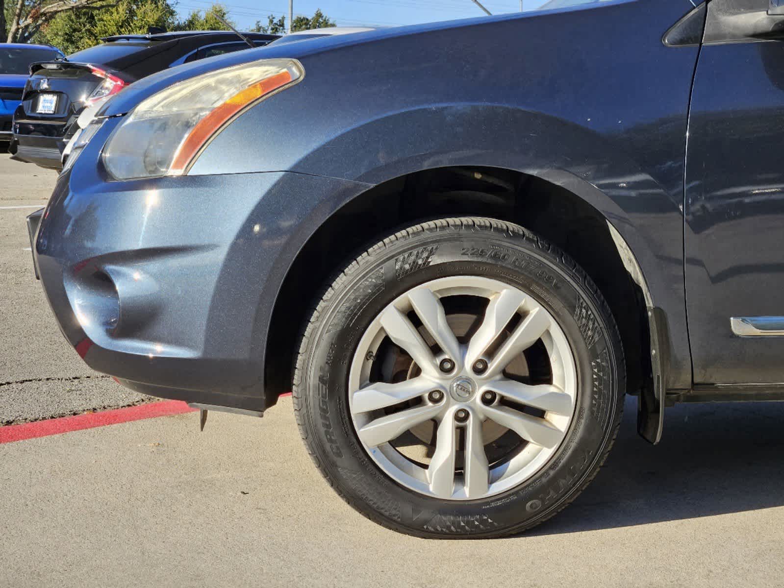 2012 Nissan Rogue SV 9