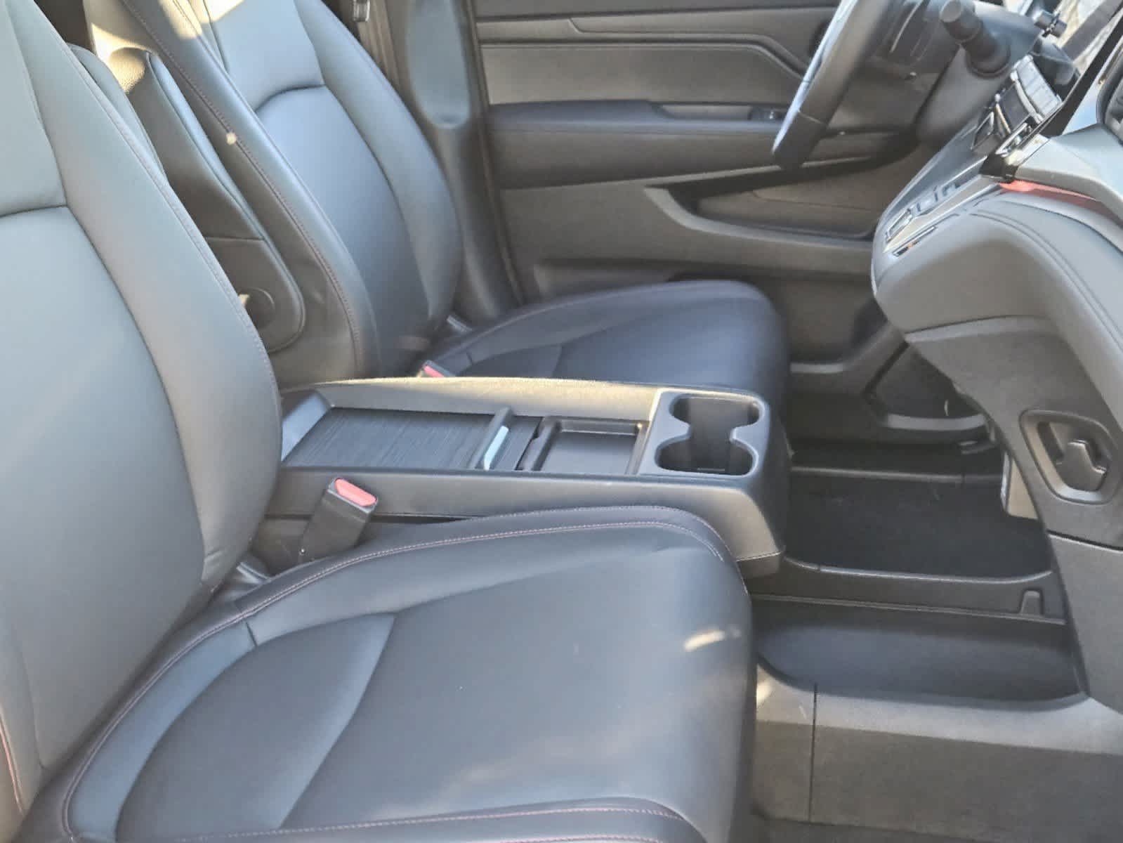 2013 Honda Odyssey  14