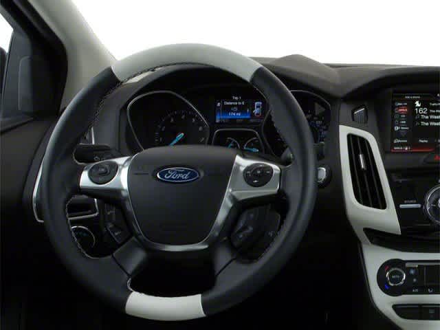 2013 Ford Focus SE 9