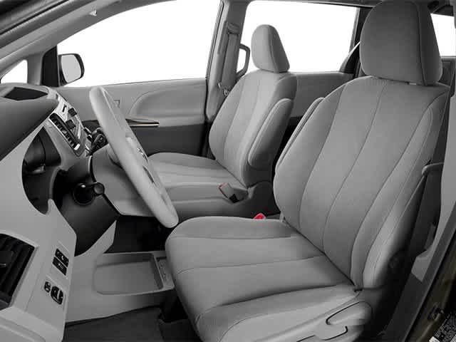 2014 Toyota Sienna XLE 8