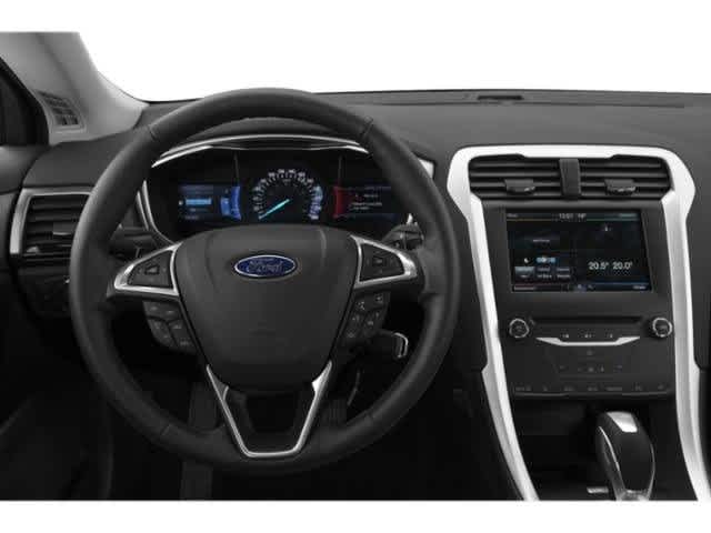 2015 Ford Fusion SE 8