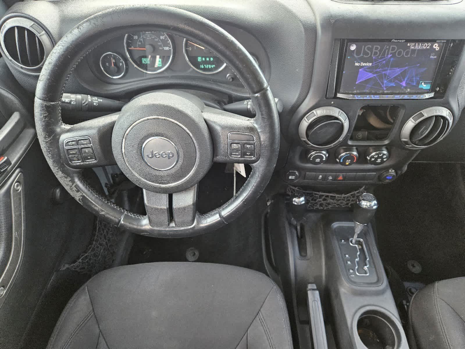 2015 Jeep Wrangler Unlimited Sport 26