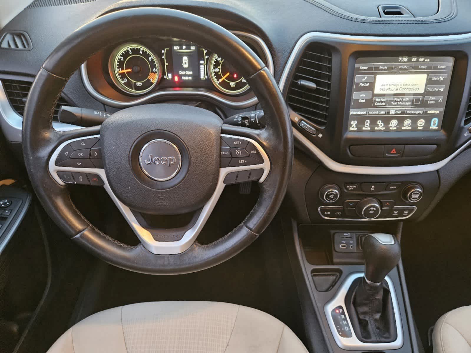 2015 Jeep Cherokee Latitude 26