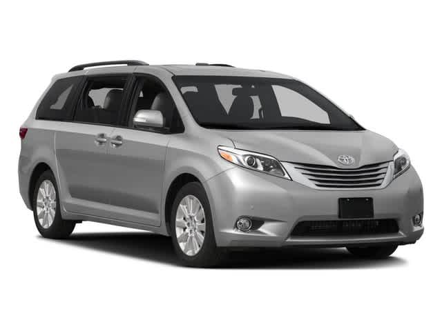 2016 Toyota Sienna XLE 9