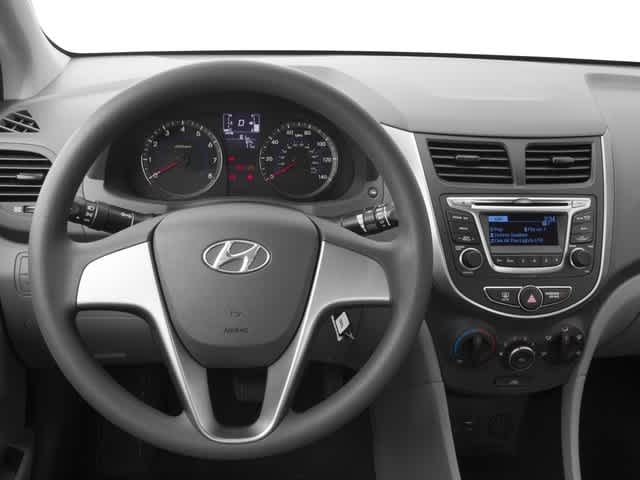 2016 Hyundai Accent SE 10