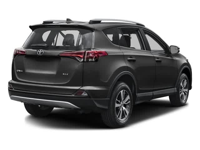 2017 Toyota RAV4 XLE 2