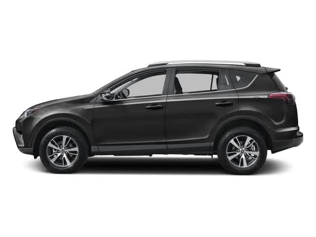 2017 Toyota RAV4 XLE 3