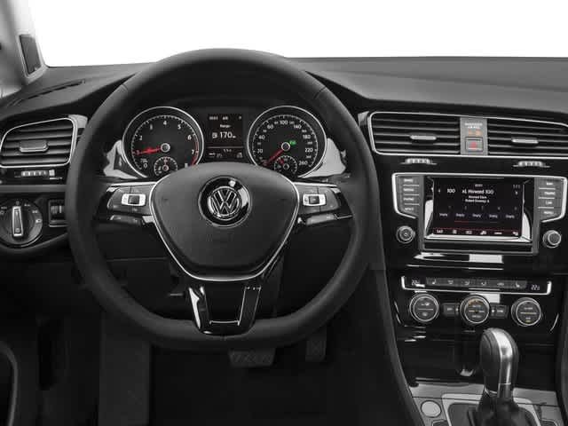 2017 Volkswagen Golf SportWagen S 7