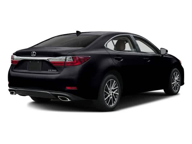 2017 Lexus ES  2