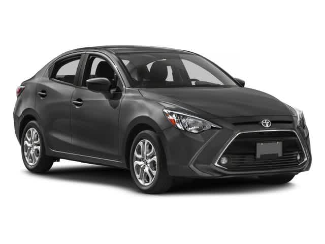 2017 Toyota Yaris iA  9