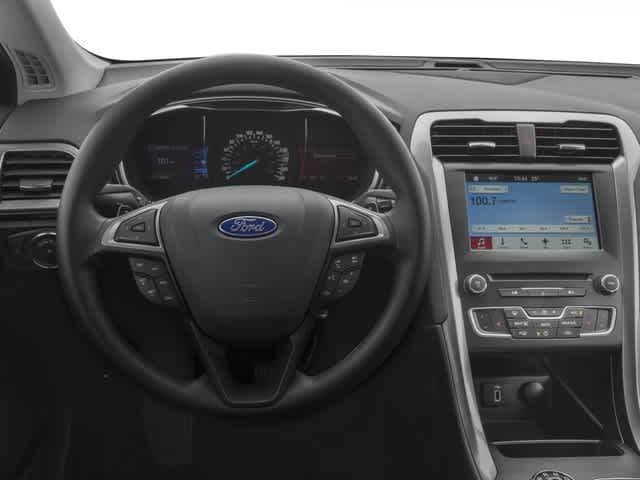 2018 Ford Fusion SE 10