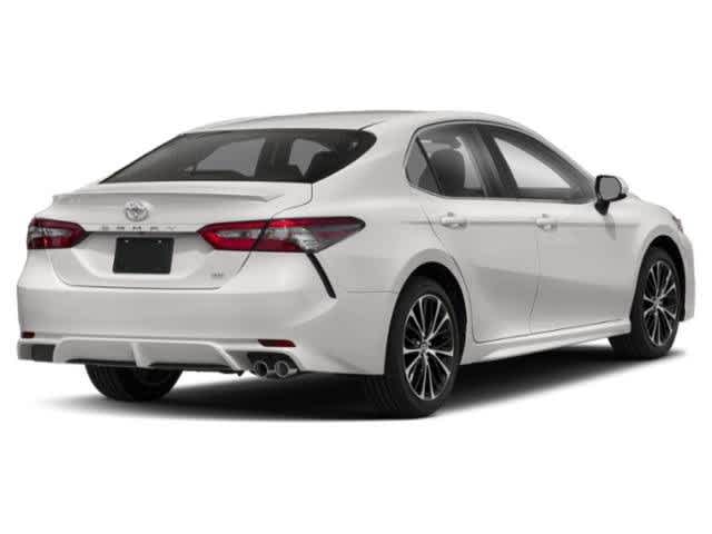 2019 Toyota Camry SE 2