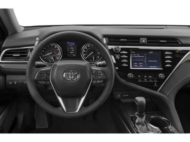 2019 Toyota Camry SE 10