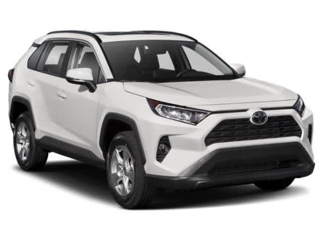 2020 Toyota RAV4 XLE 8