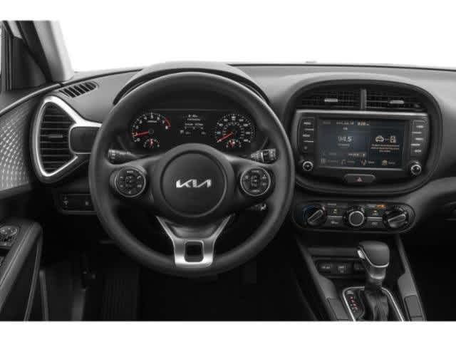 2022 Kia Soul LX 7