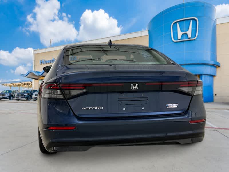 2025 Honda Accord Hybrid Touring 4