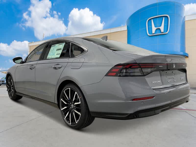 2025 Honda Accord Hybrid Touring 3