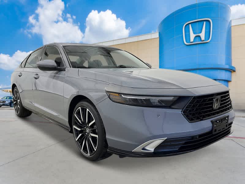 2025 Honda Accord Hybrid Touring 9