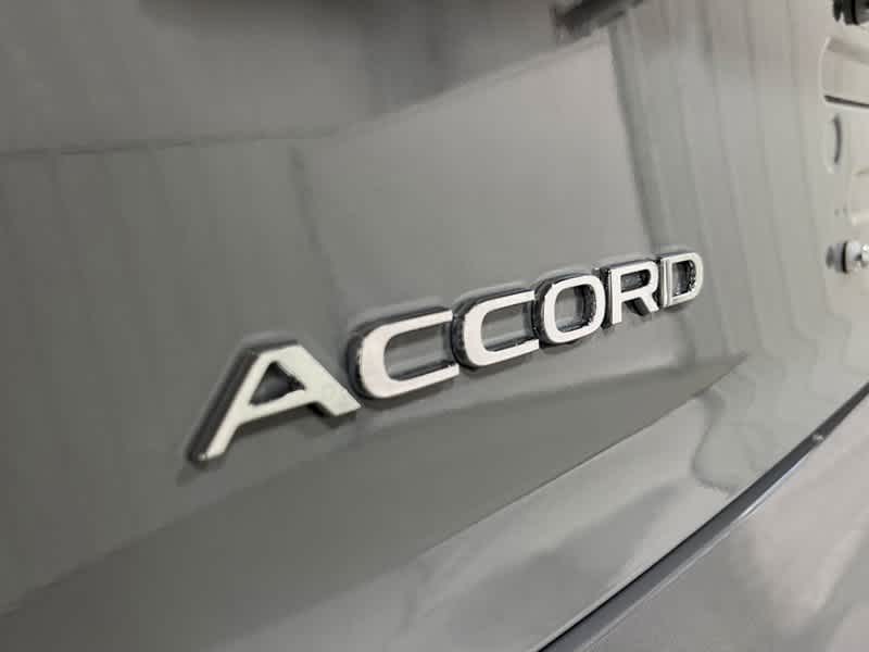 2025 Honda Accord Hybrid Touring 5