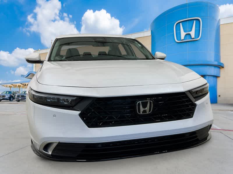 2025 Honda Accord Hybrid Touring 10