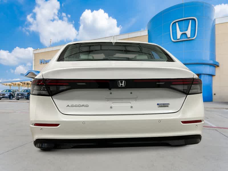 2025 Honda Accord Hybrid Touring 4