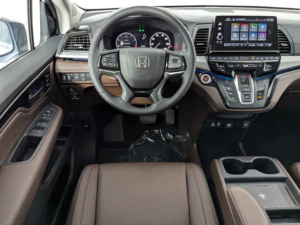 2025 Honda Odyssey Touring 14