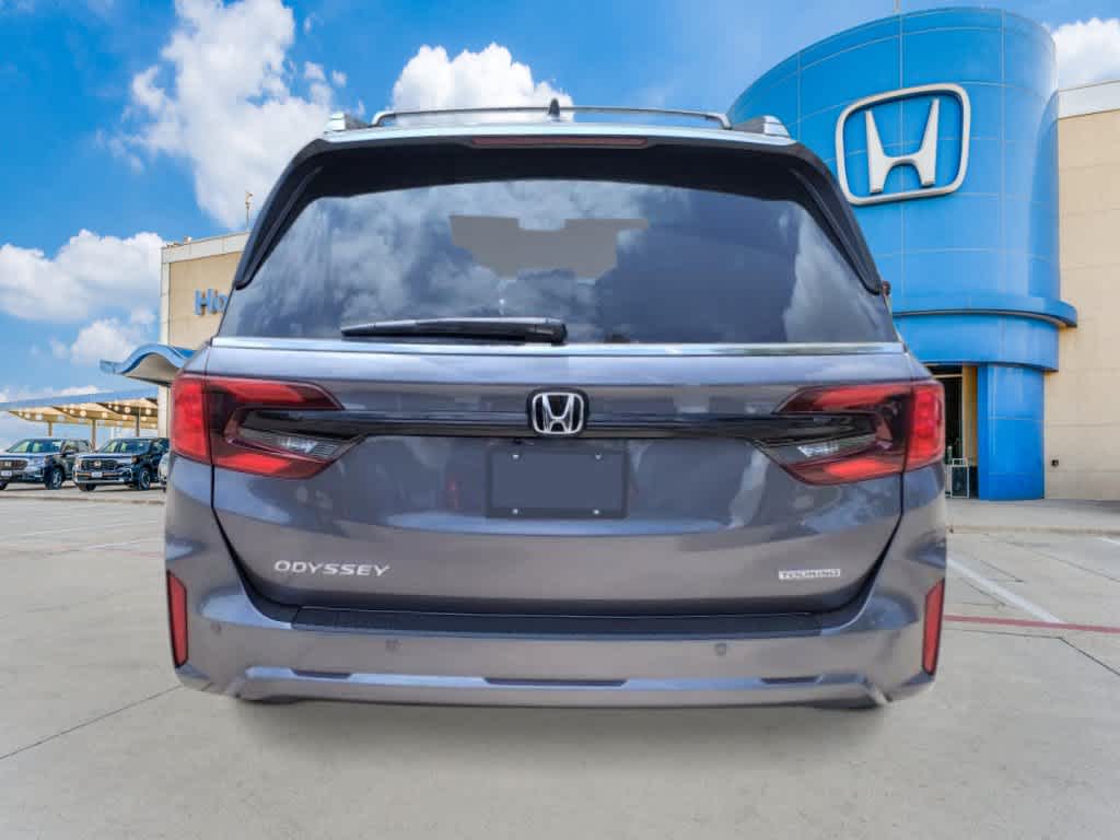 2025 Honda Odyssey Touring 3