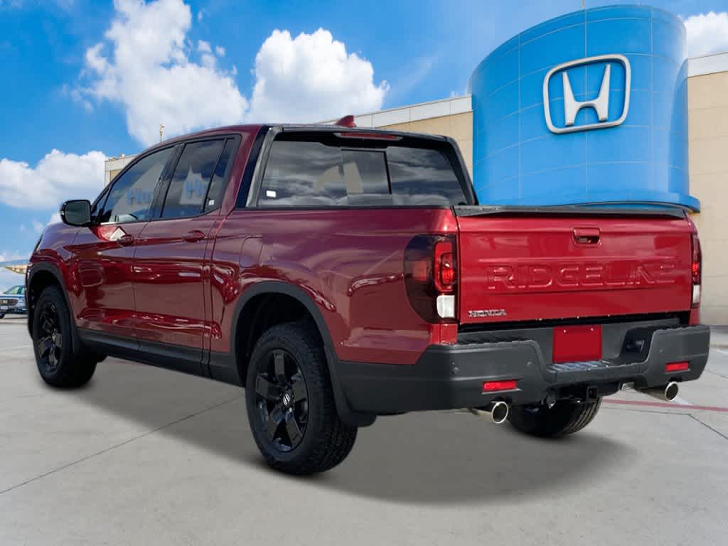 2025 Honda Ridgeline Black Edition AWD 2