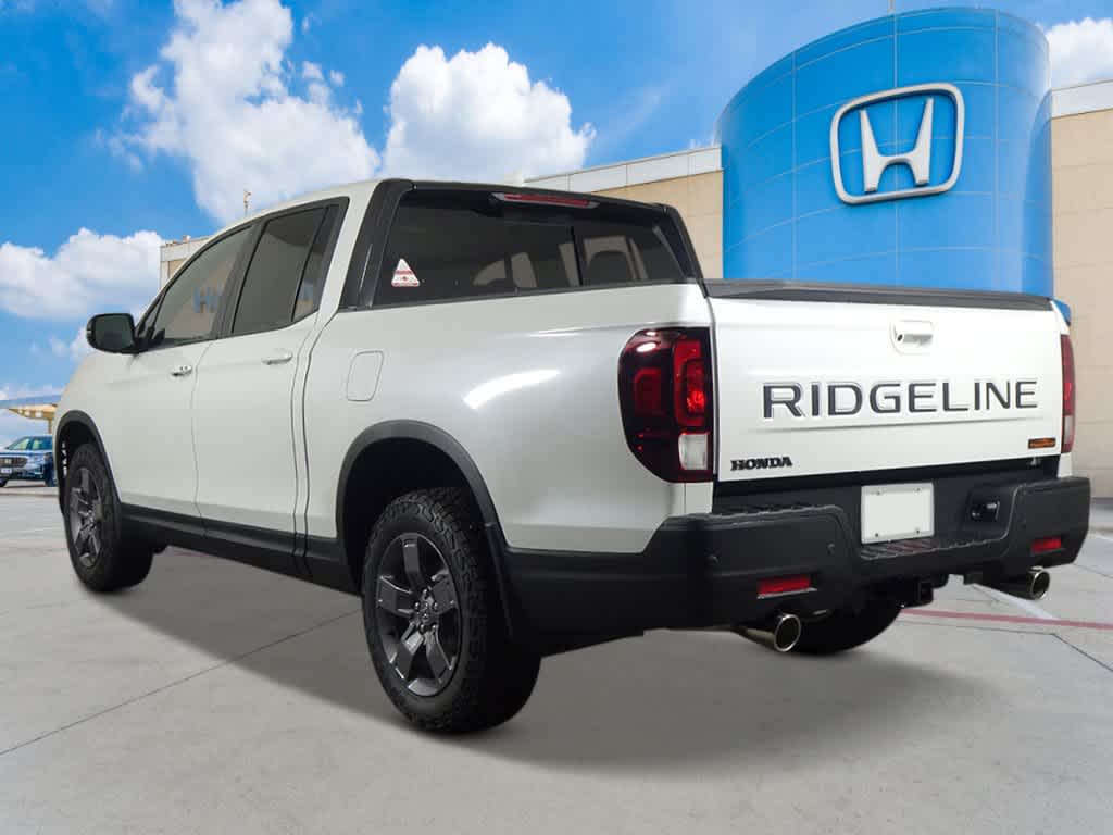 2025 Honda Ridgeline TrailSport AWD 3