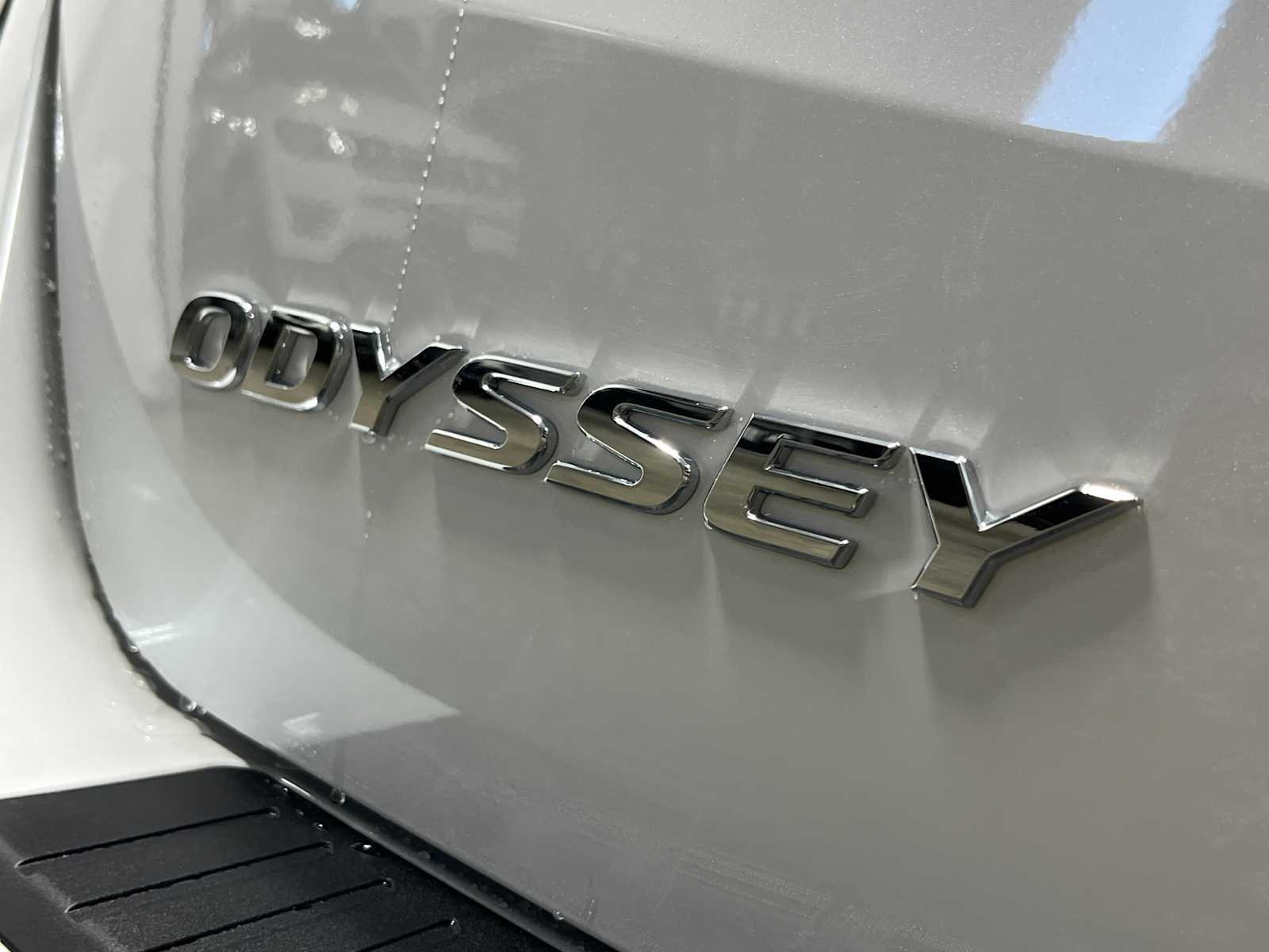 2025 Honda Odyssey EX-L 6