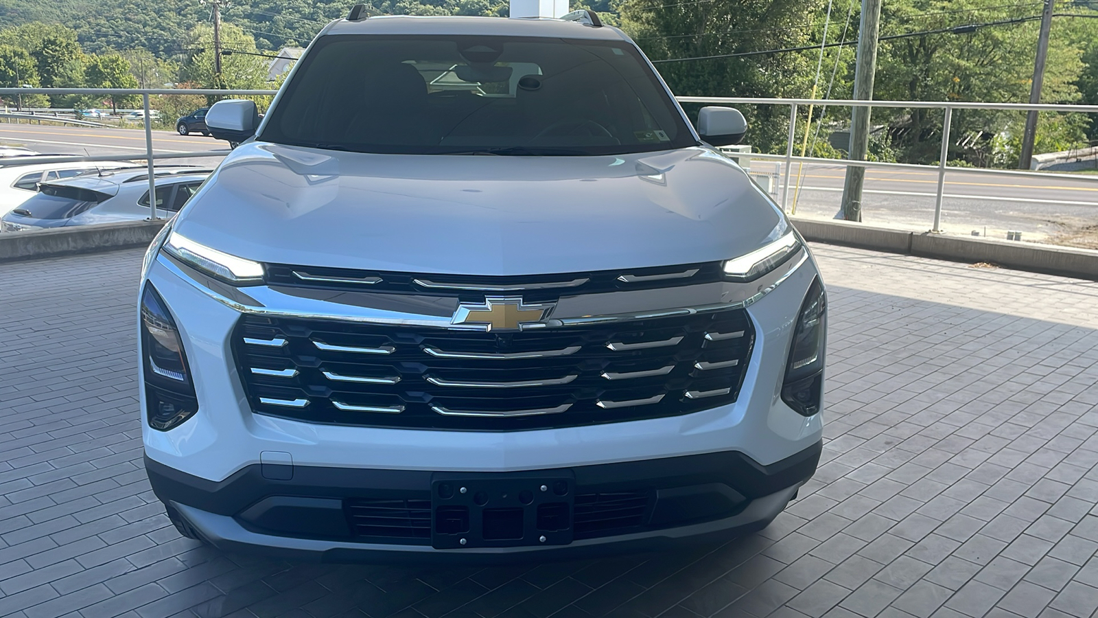 2025 Chevrolet Equinox LT 8