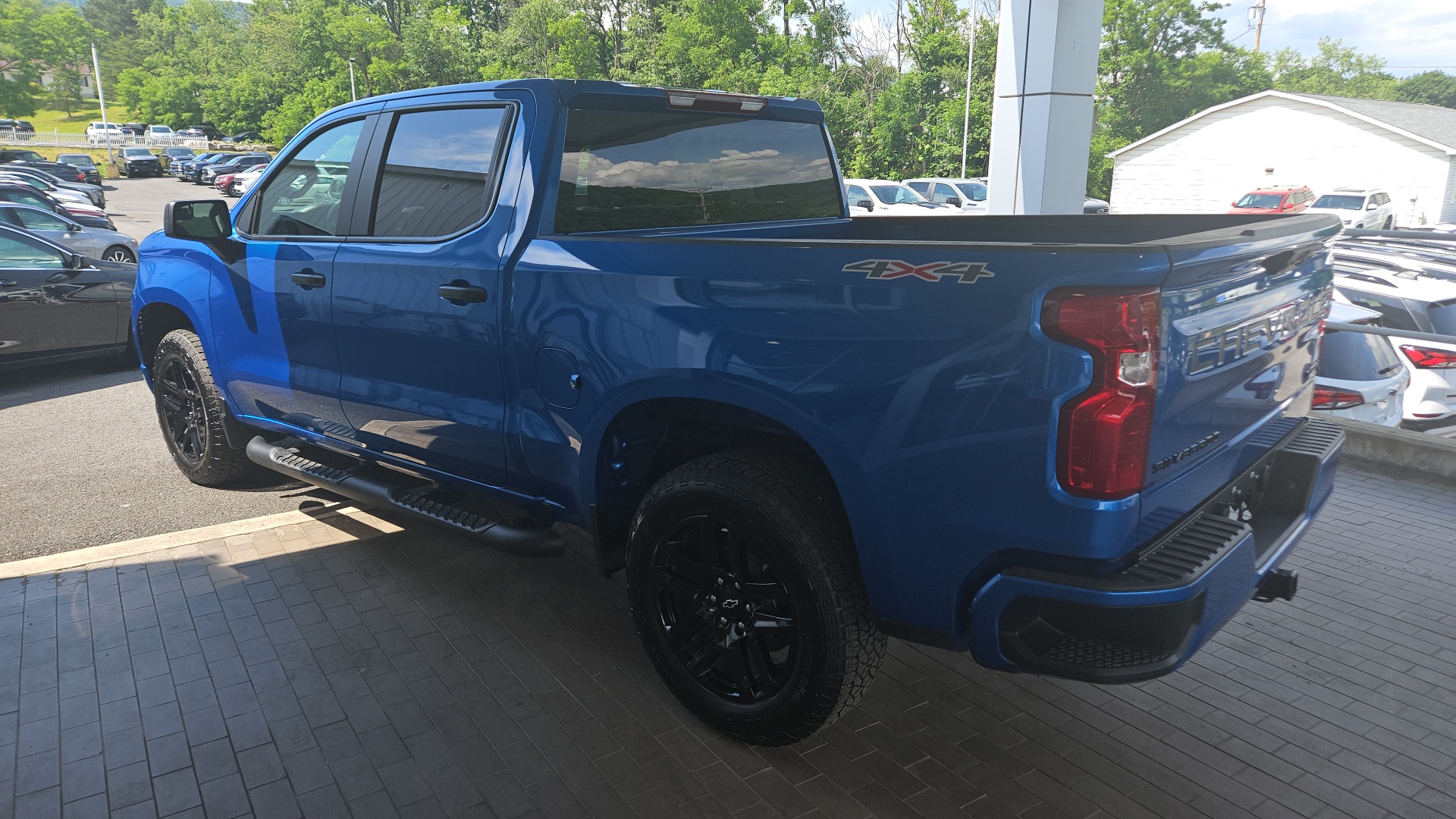 2024 Chevrolet Silverado 1500 Custom 4