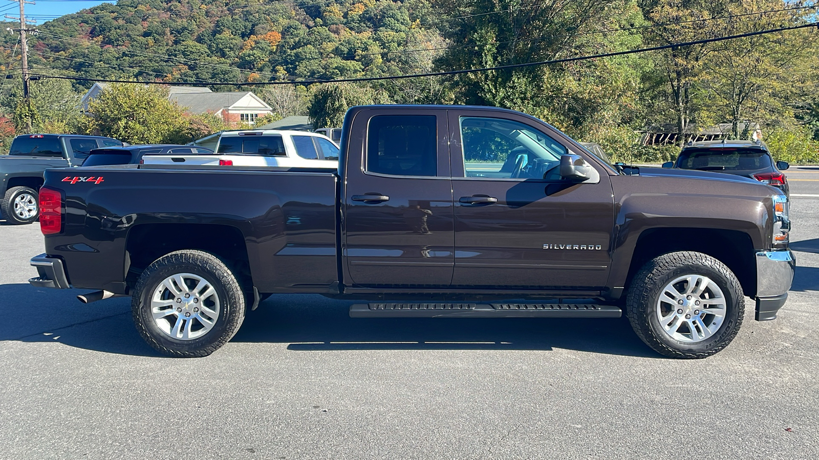 2018 Chevrolet Silverado 1500 LT 2