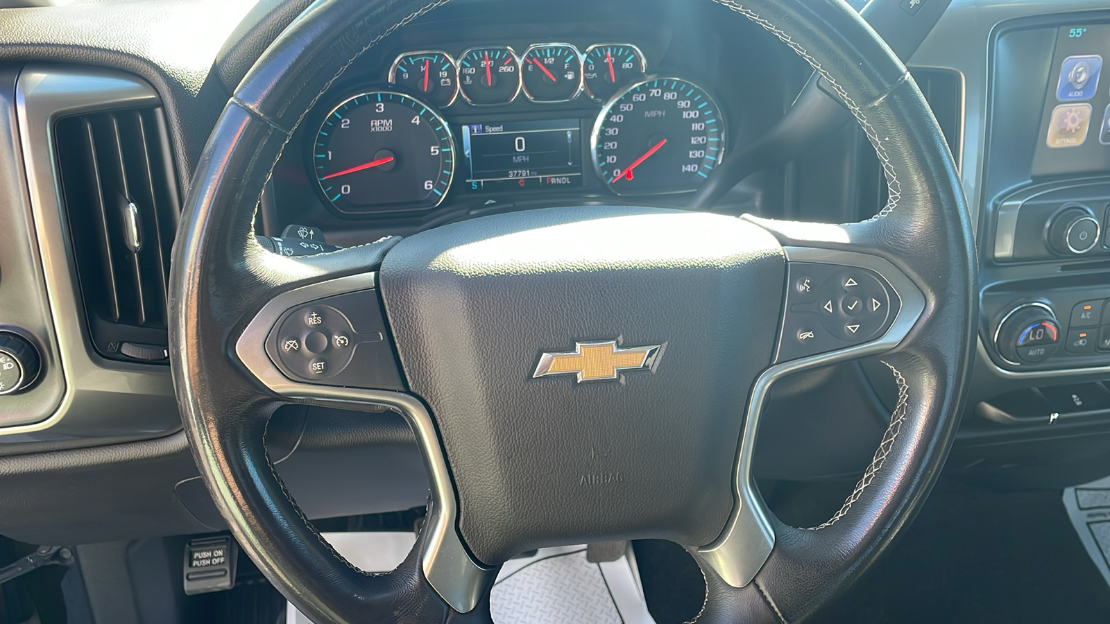 2018 Chevrolet Silverado 1500 LT 19