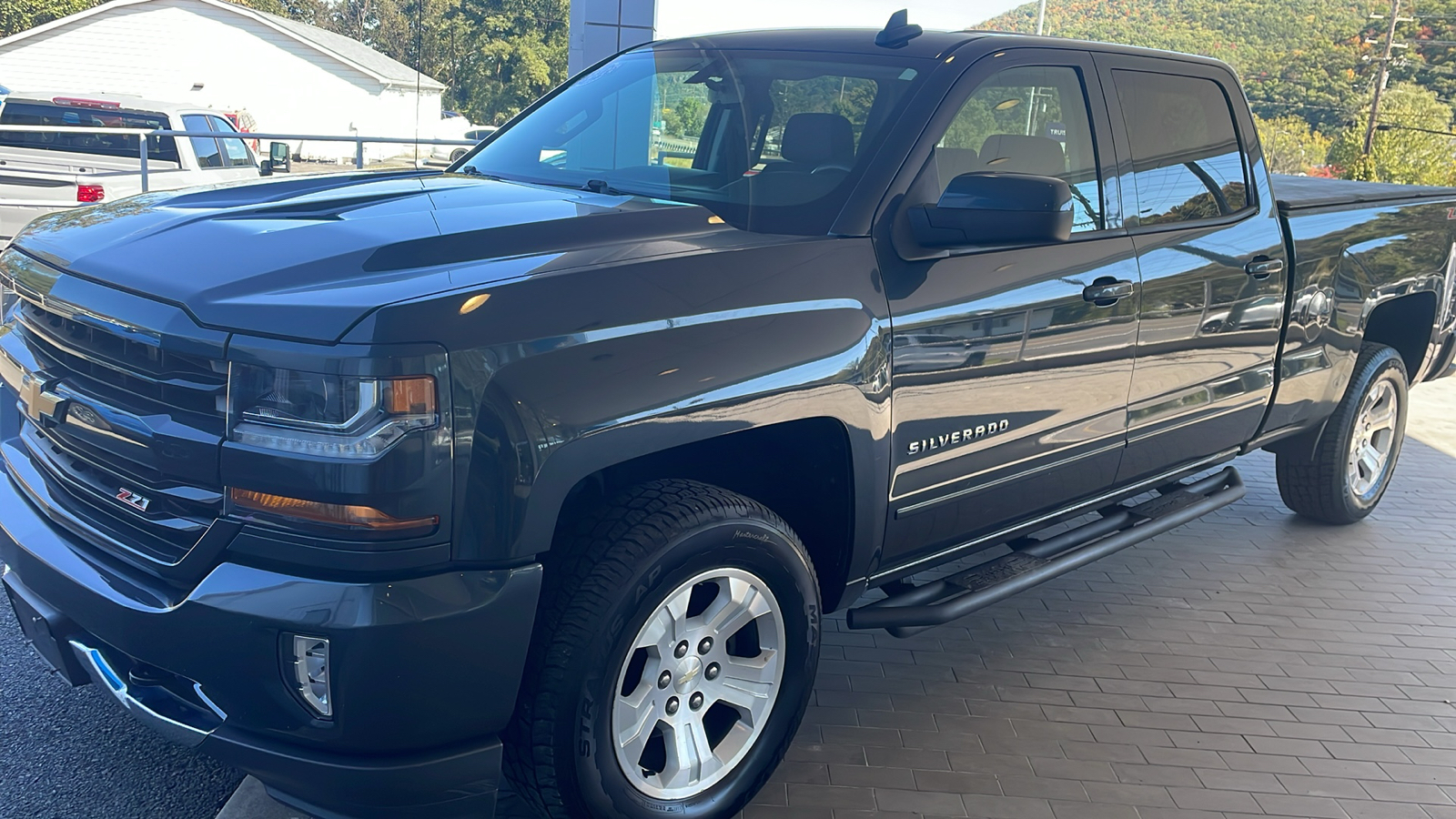 2017 Chevrolet Silverado 1500 LT 7