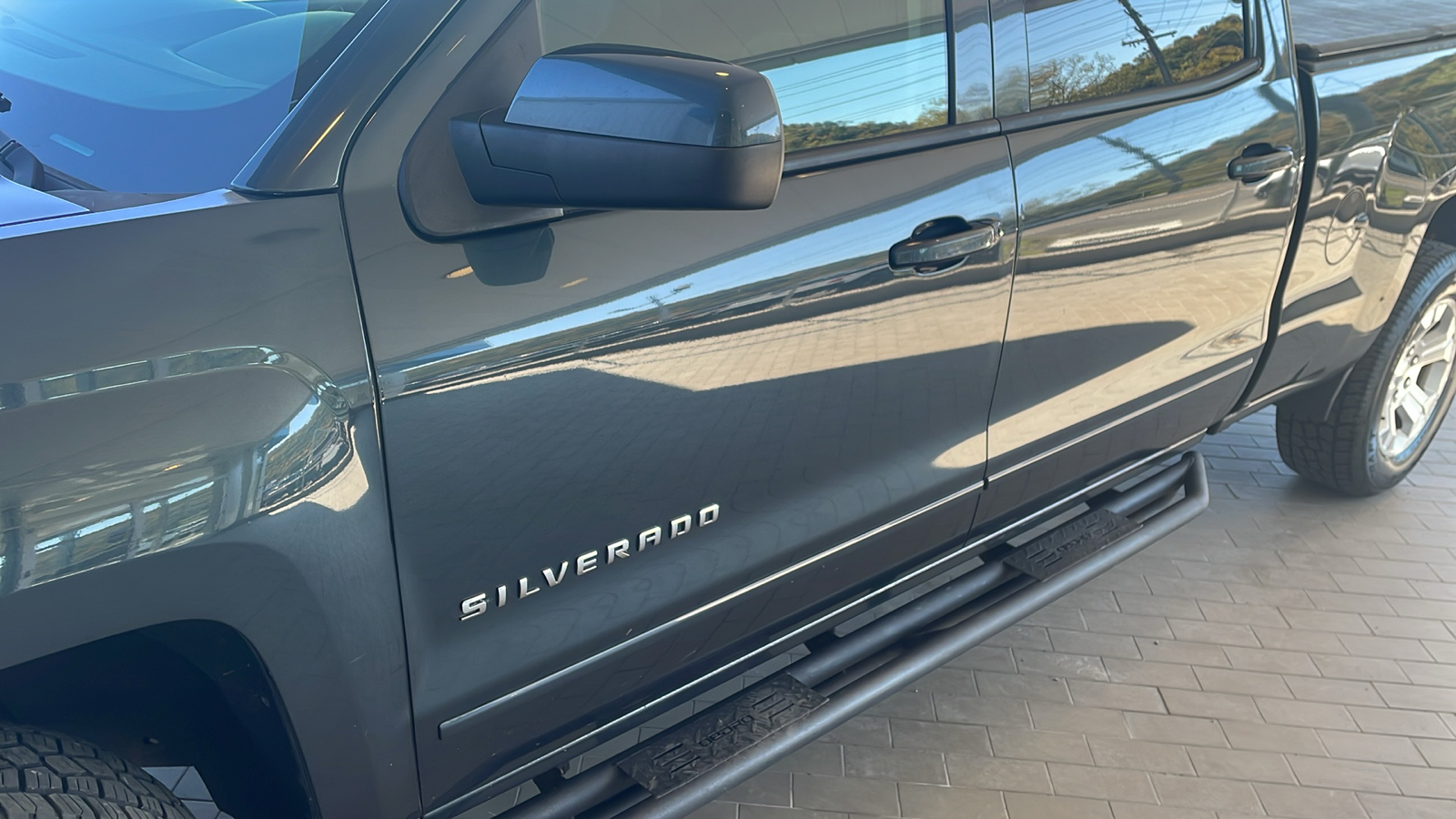 2017 Chevrolet Silverado 1500 LT 11