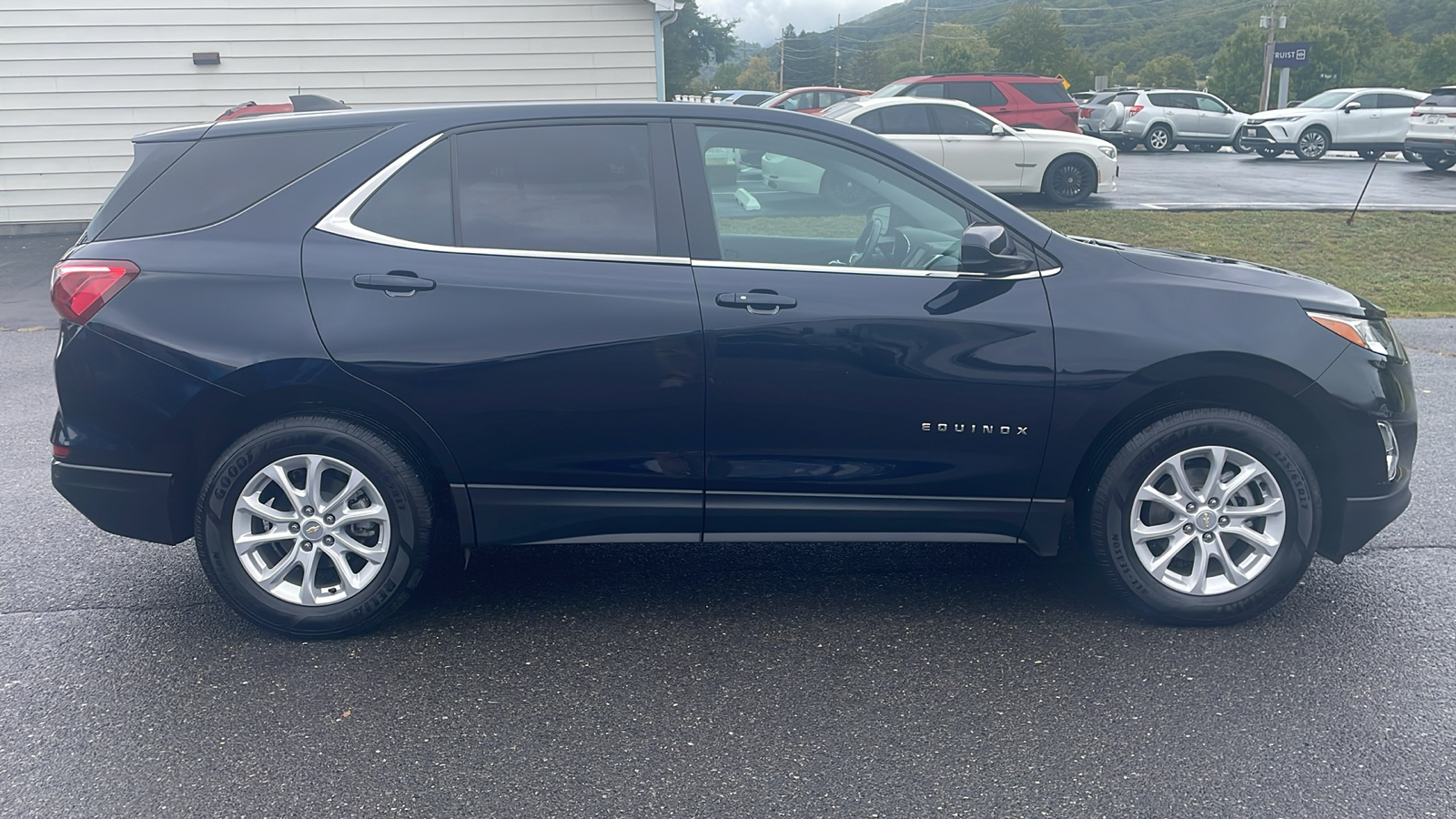 2021 Chevrolet Equinox LT 2