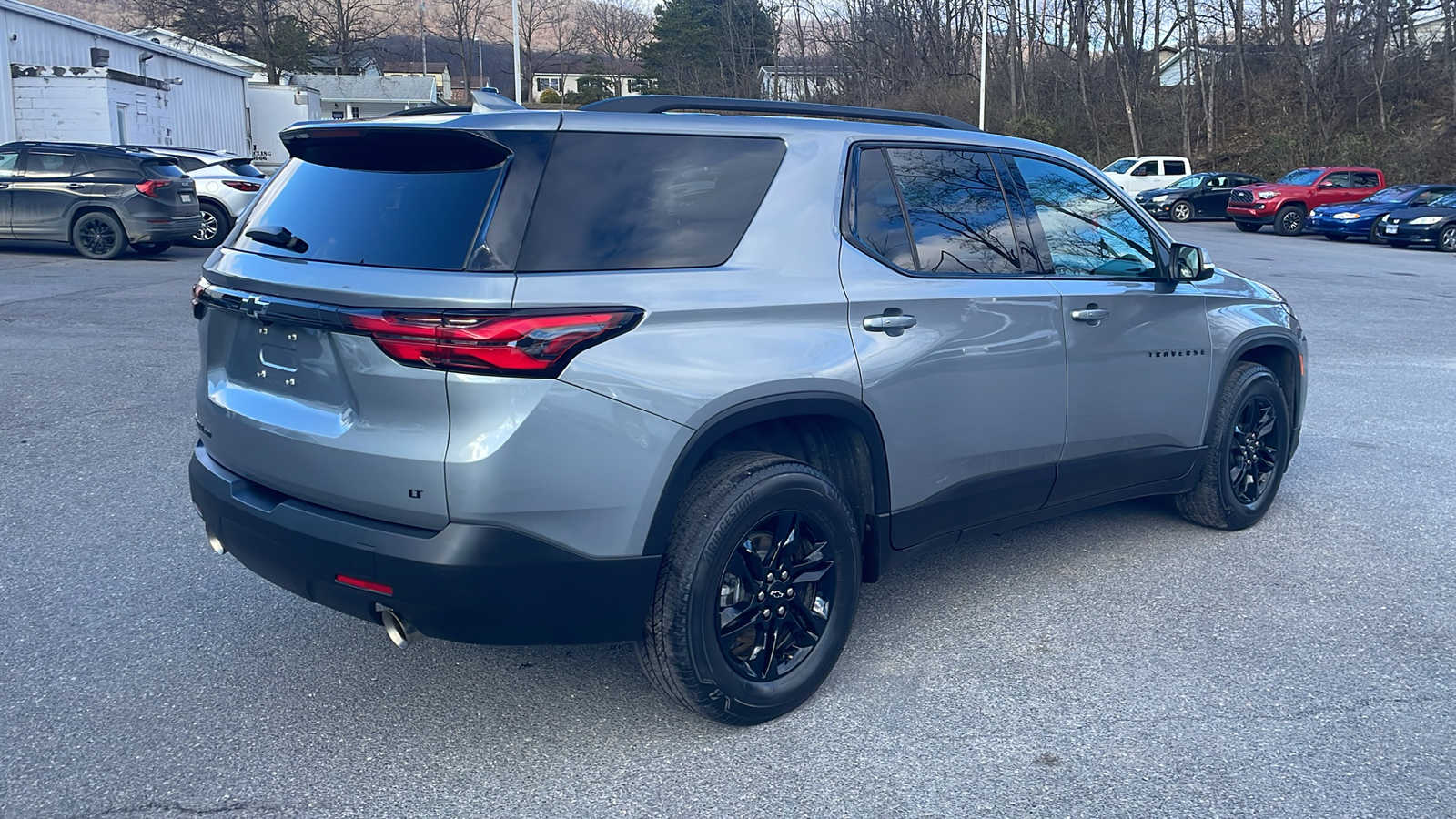 2023 Chevrolet Traverse LT Cloth 3