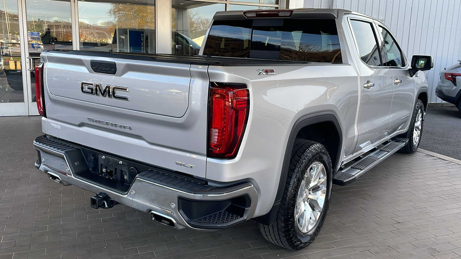 2021 GMC Sierra 1500 SLT 3