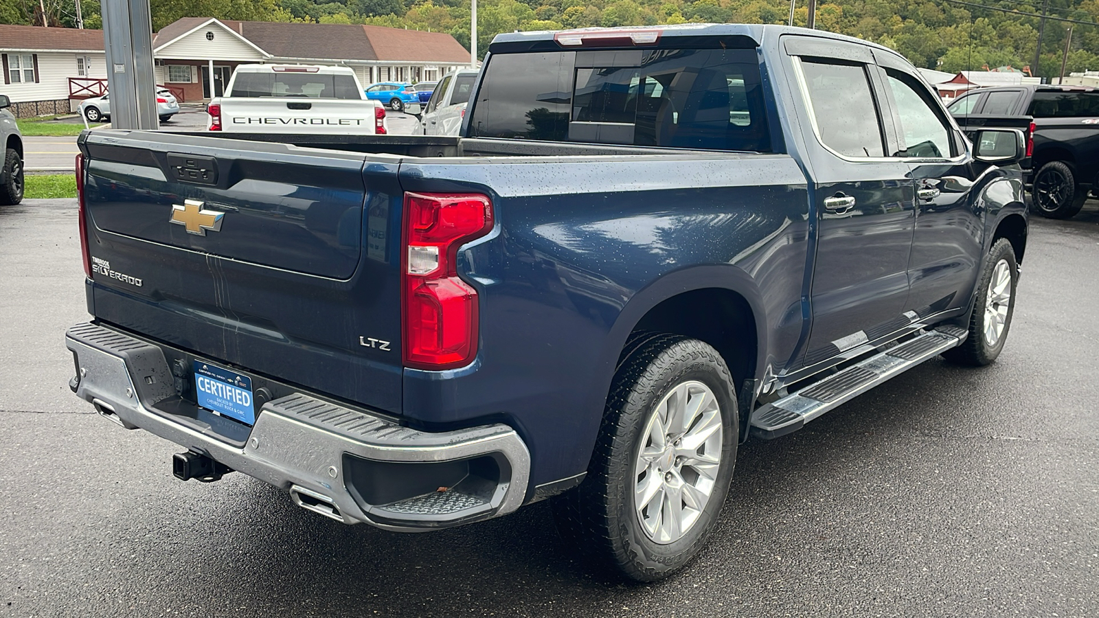 2021 Chevrolet Silverado 1500 LTZ 3