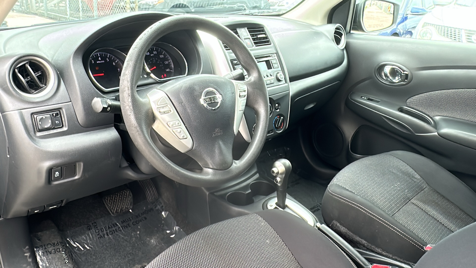 2016 Nissan Versa 1.6 SV 15