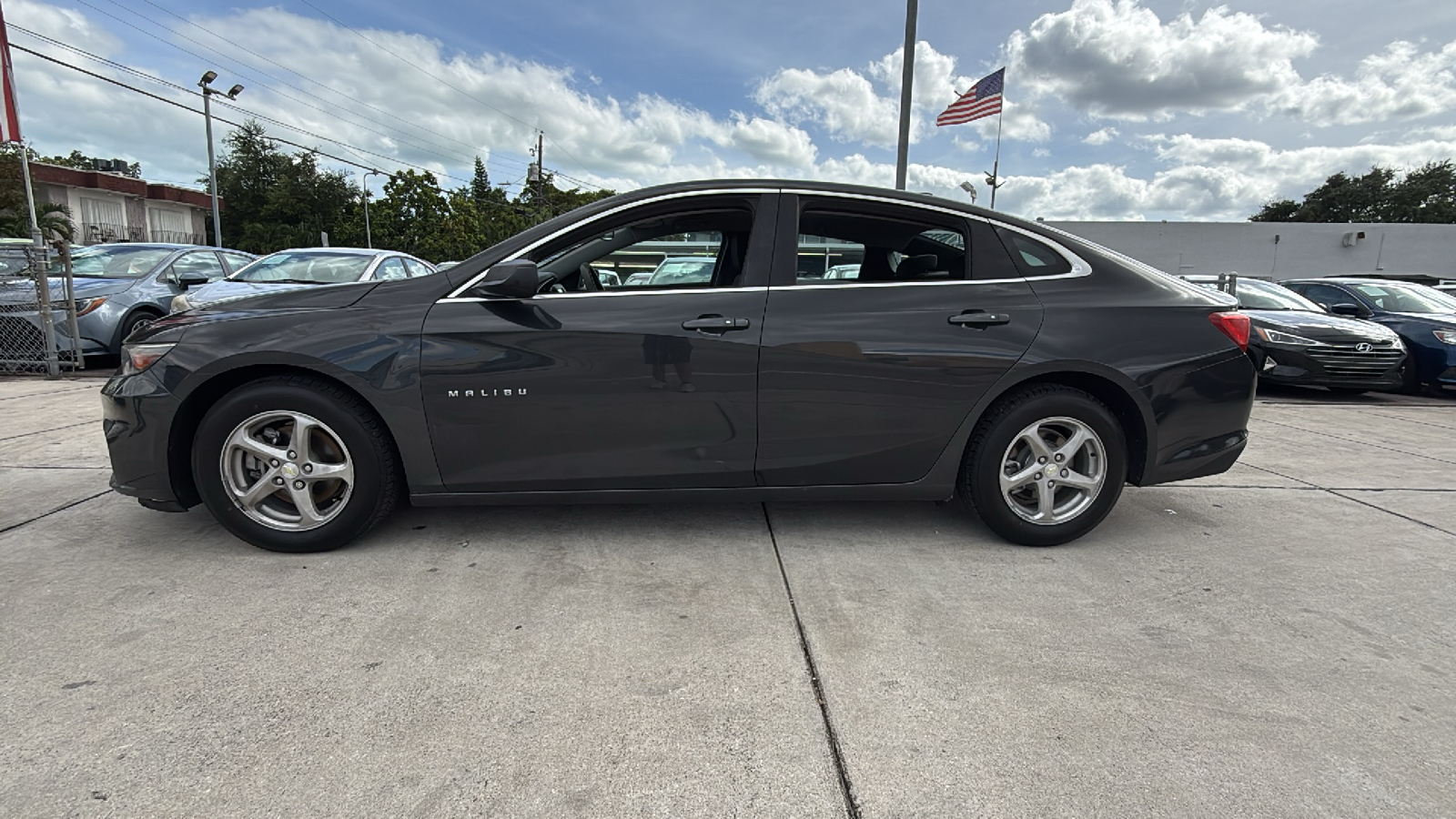 2017 Chevrolet Malibu  3