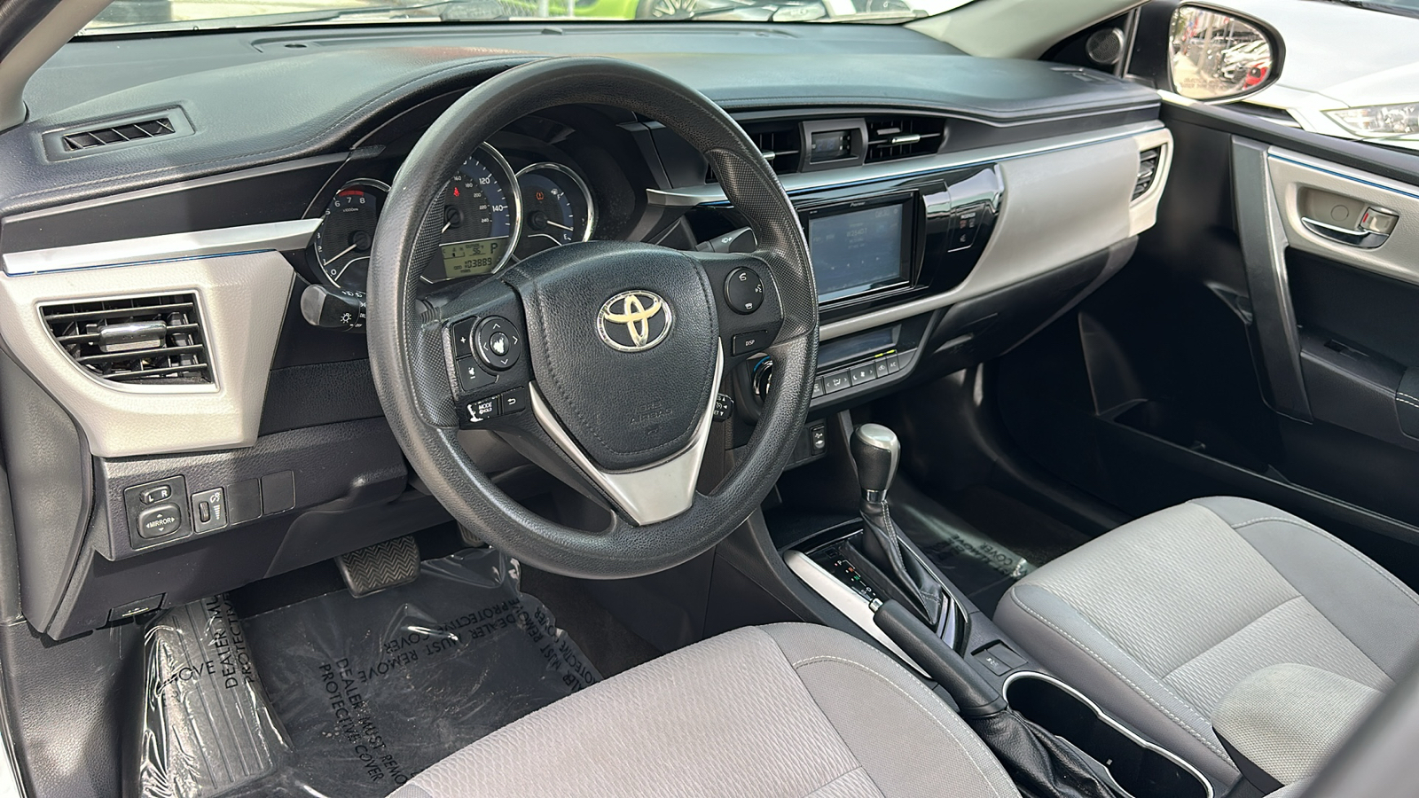 2014 Toyota Corolla LE 16