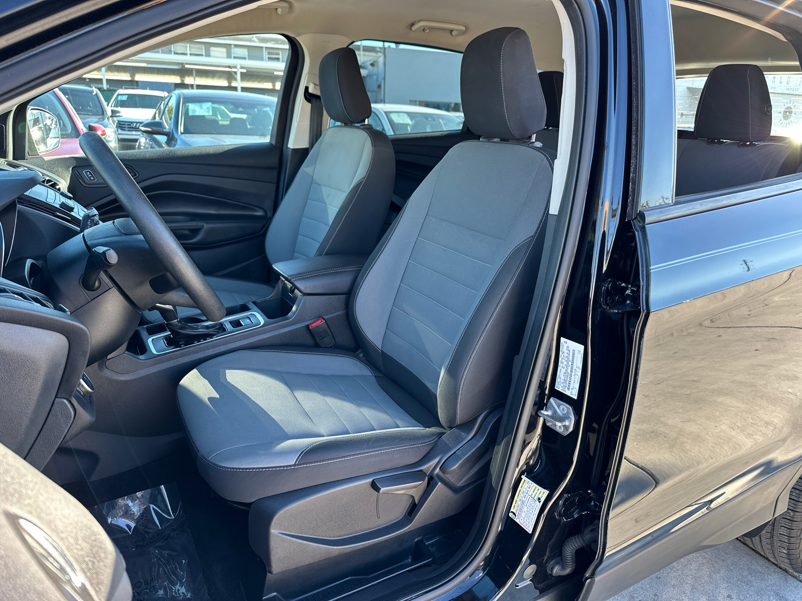 2019 Ford Escape S 13
