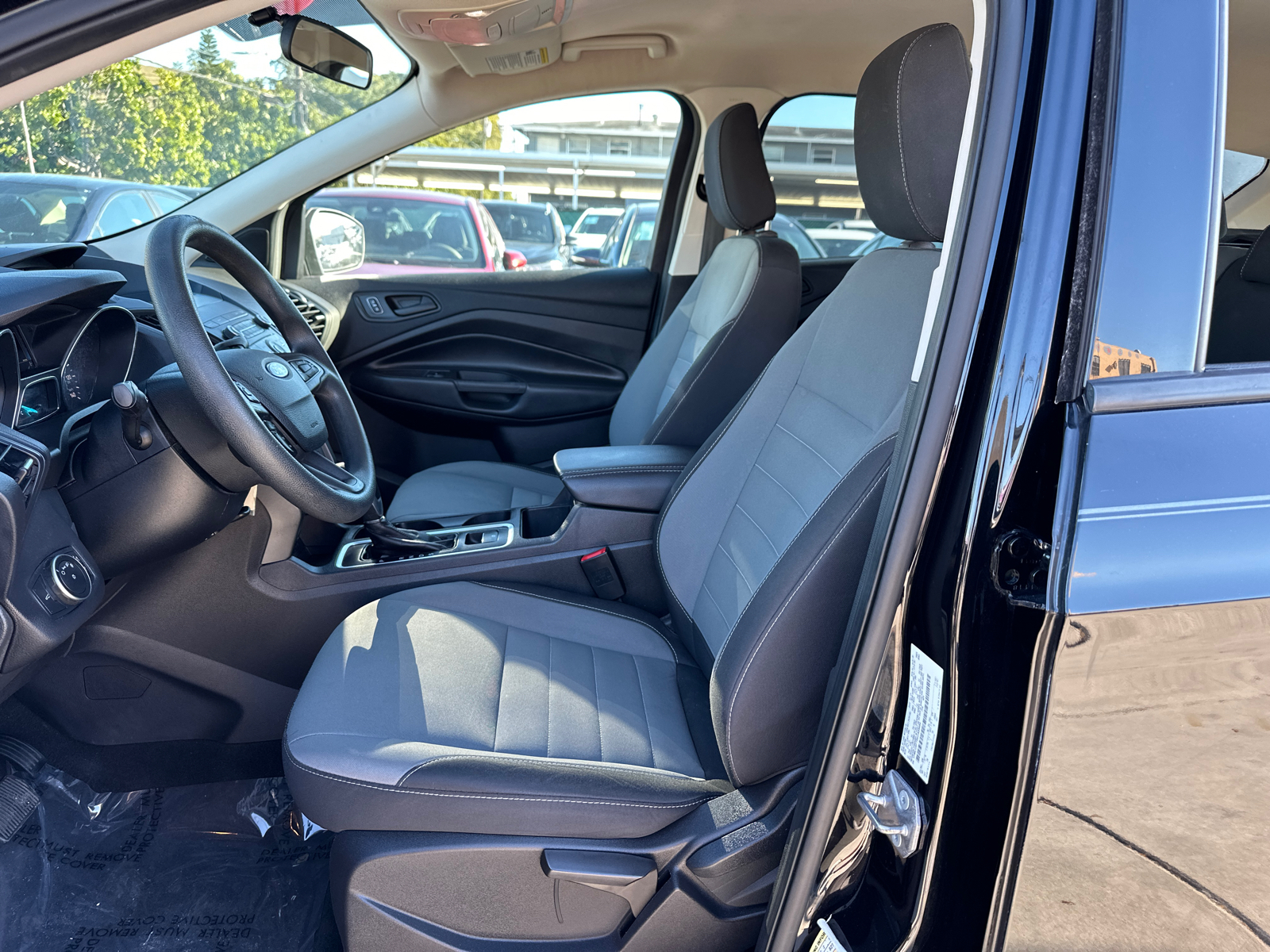 2019 Ford Escape S 14